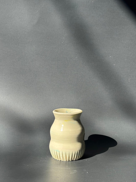 Mini Swirl Vase 1