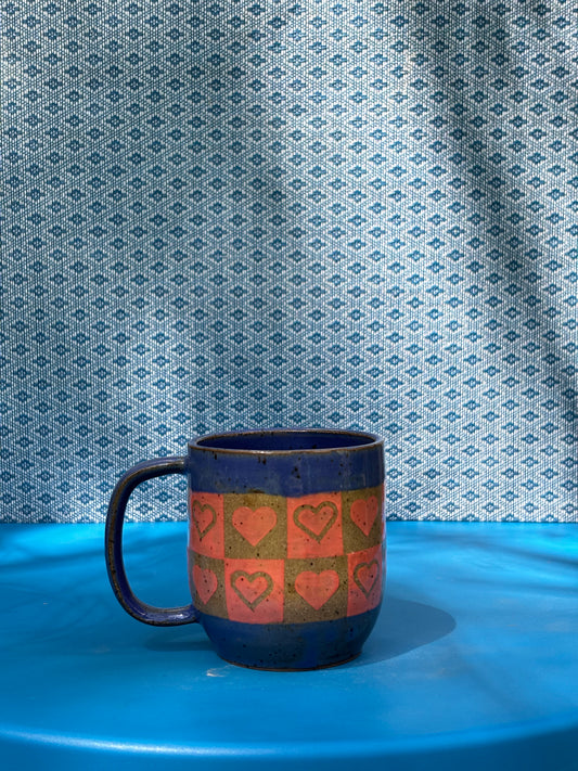 Checker heart mug